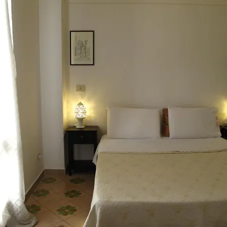Bed & Breakfast 95 A *